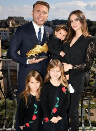 Jessica Melena with her husband Ciro Immobile and children.
